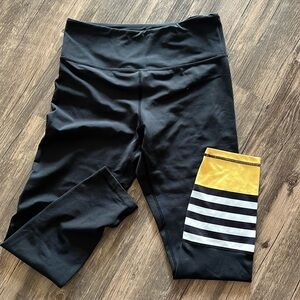 Zyia Bumblebee Legging EUC